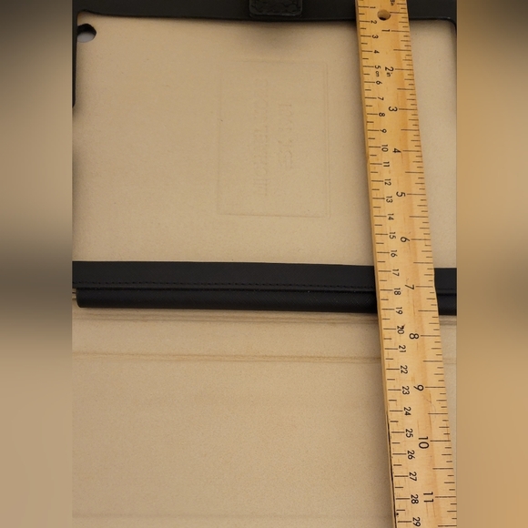 MICHAEL Kors Mock Python Ipad Case - Picture 8 of 8